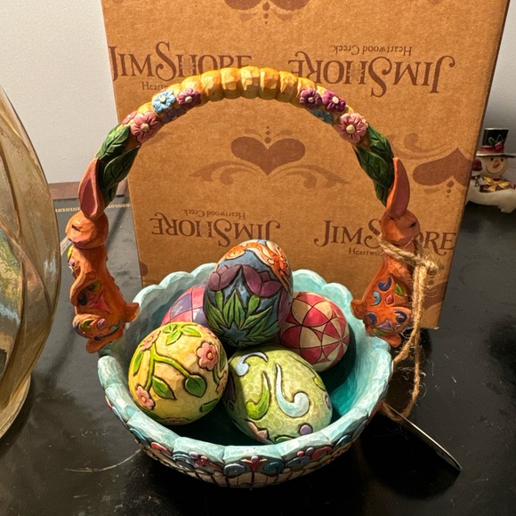 Jim Shore "Hunting Eggs, Finding Joy" -  Easter Basket 5 Eggs Spring Box Set - Picture 6 of 10